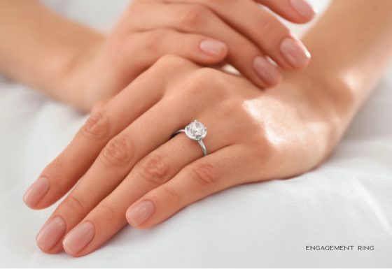 Get the best engagement ring made of beautiful solitaire